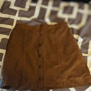 Buttons front Brown skirt